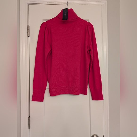 Tommy Hilfiger Women's Turtleneck Sweater M Hot Pink Bunched Shoulder Sleeve NWT - Picture 3 of 11